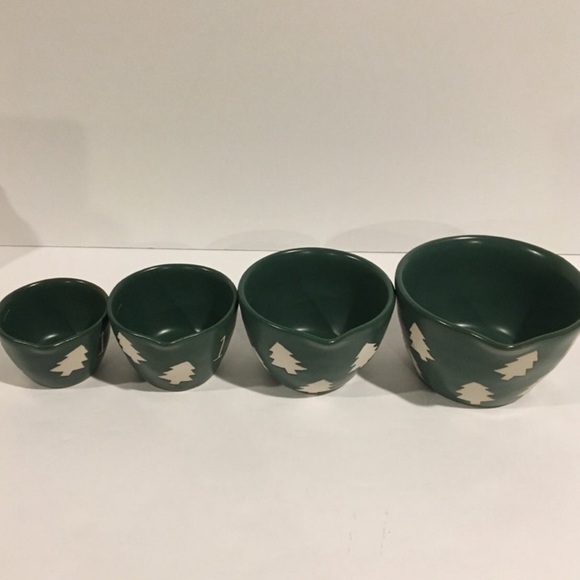 Rae Dunn | “Merry” - Christmas Tree All Over Design Measuring Cup Set - Picture 5 of 6